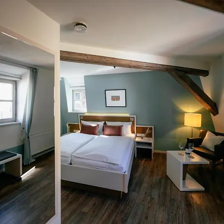 Weinbar & Gaestehaus Himmelstoss *
