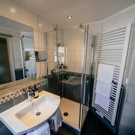 Weinbar & Gaestehaus Himmelstoss