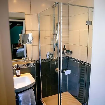 Weinbar & Gaestehaus Himmelstoss Szálloda *