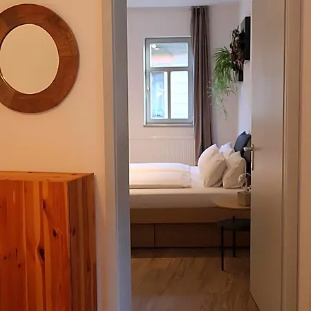 Weinbar & Gaestehaus Himmelstoss Szálloda *