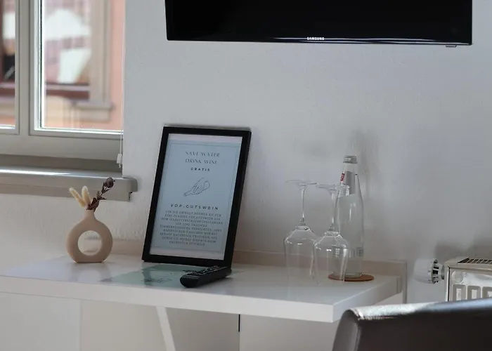 Weinbar & Gaestehaus Himmelstoss فندق *